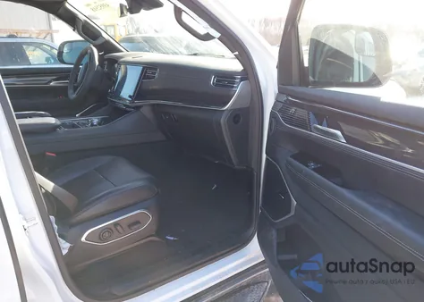 2024 Jeep Wagoneer L Series I 4X4 z USA, uszkodzony, nr VIN 1C4SJSAP7RS118447